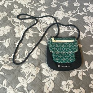 Crossbody Sherpani purse